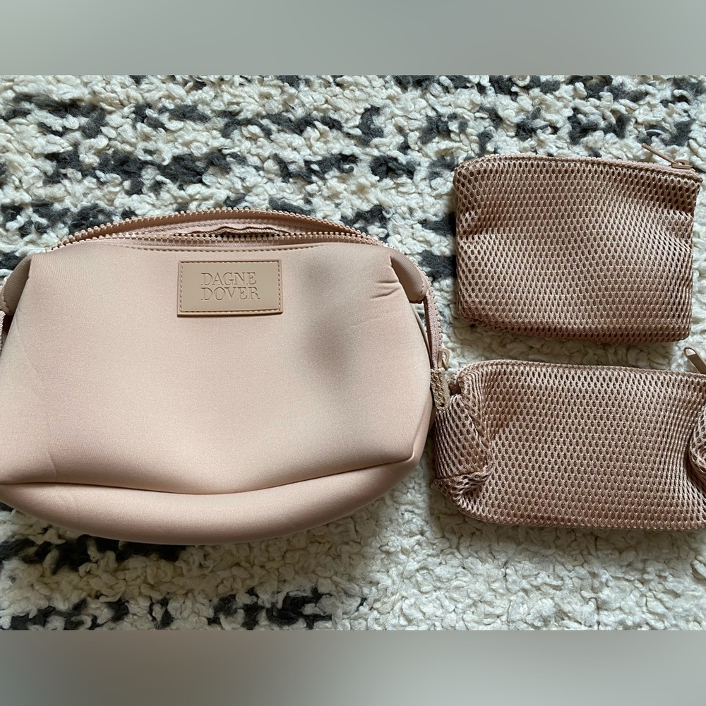 Dagne Dover Hunter size Large Toiletry Bag New Rare Color Bandage ( Nude)